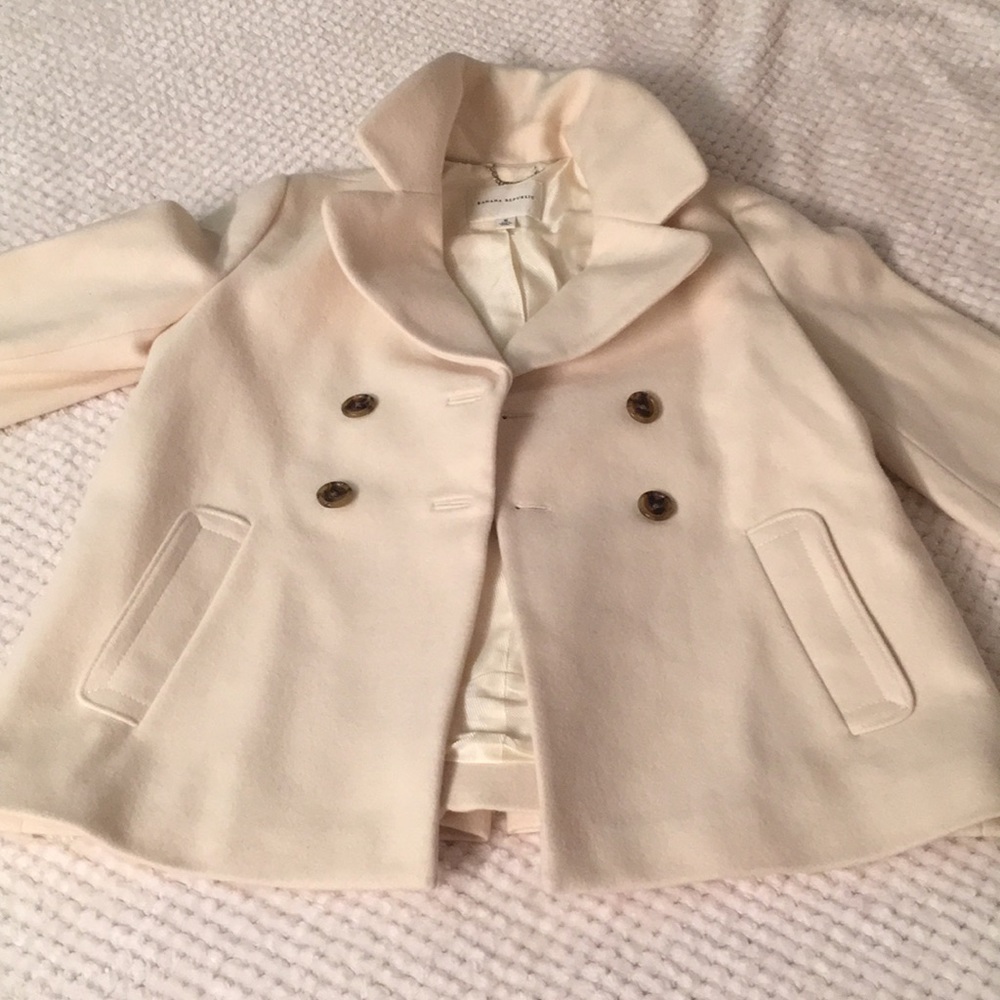 Size medium creme banana republic peacoat